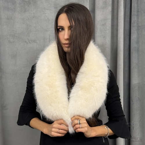 act94100coecf-collo-a-scialle-in-ecofox-9956