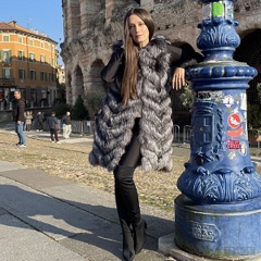 glgn5506-vla-90-cm-gilet-in-volpe-argentata-con-lavorazione-a-lisca-9109.jpg